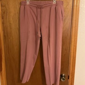 Mauve (pink) casual pants with elastic waist and drawstring. Woman’s size XL